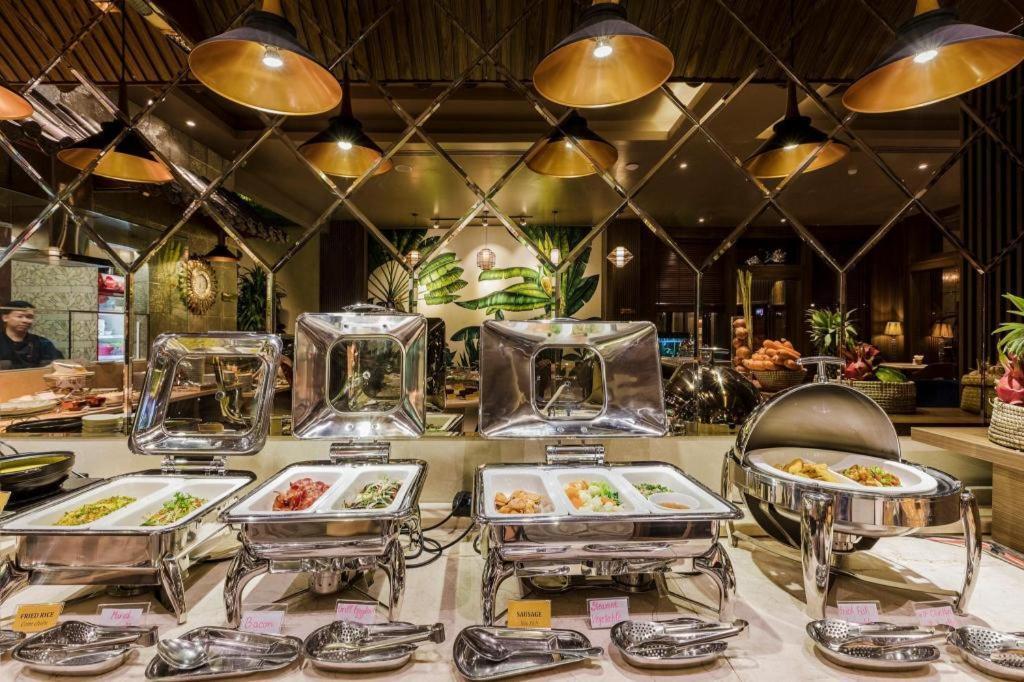 Sunflower Cbq Hotel โฮจิมินห์ซิตี้ ภายนอก รูปภาพ