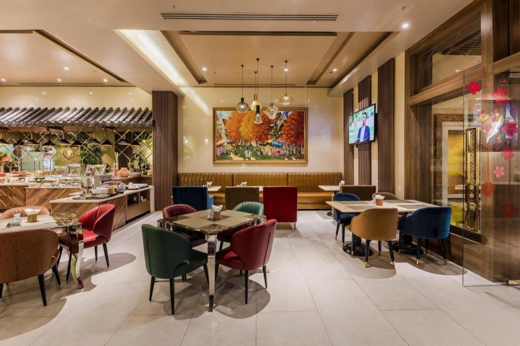 Sunflower Cbq Hotel โฮจิมินห์ซิตี้ ภายนอก รูปภาพ