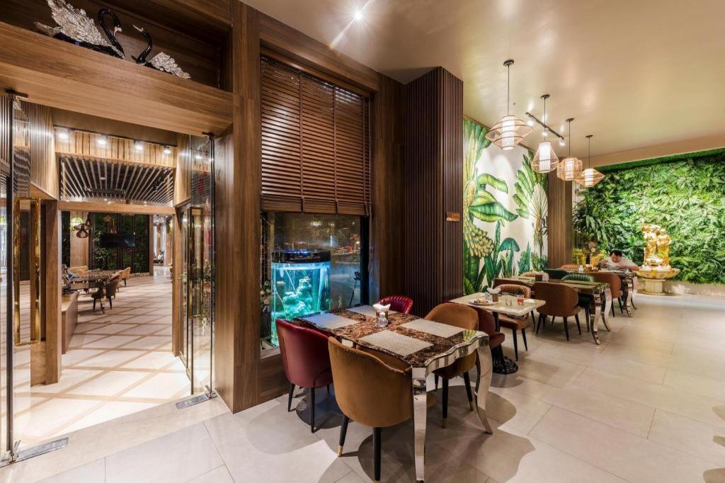 Sunflower Cbq Hotel โฮจิมินห์ซิตี้ ภายนอก รูปภาพ