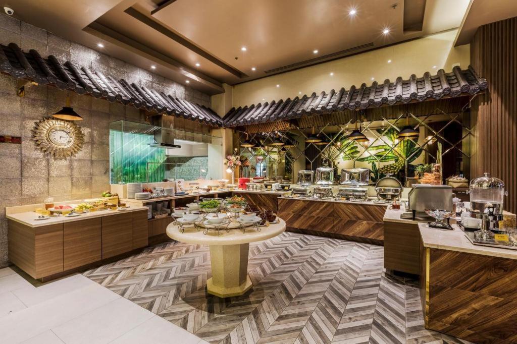 Sunflower Cbq Hotel โฮจิมินห์ซิตี้ ภายนอก รูปภาพ