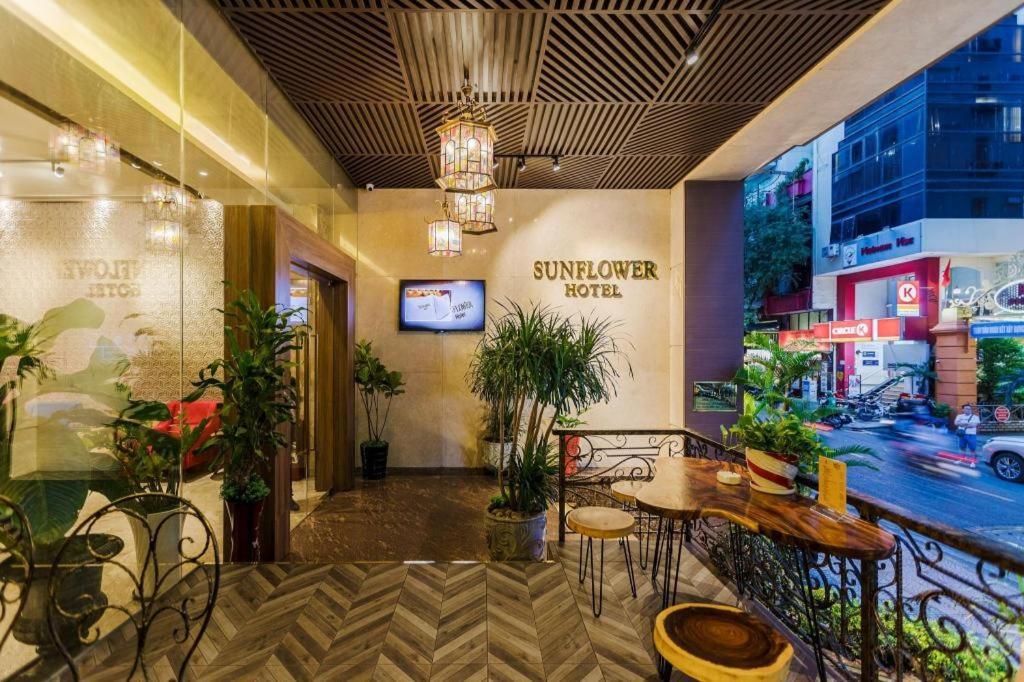 Sunflower Cbq Hotel โฮจิมินห์ซิตี้ ภายนอก รูปภาพ
