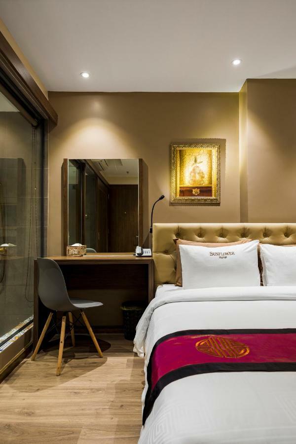 Sunflower Cbq Hotel โฮจิมินห์ซิตี้ ภายนอก รูปภาพ