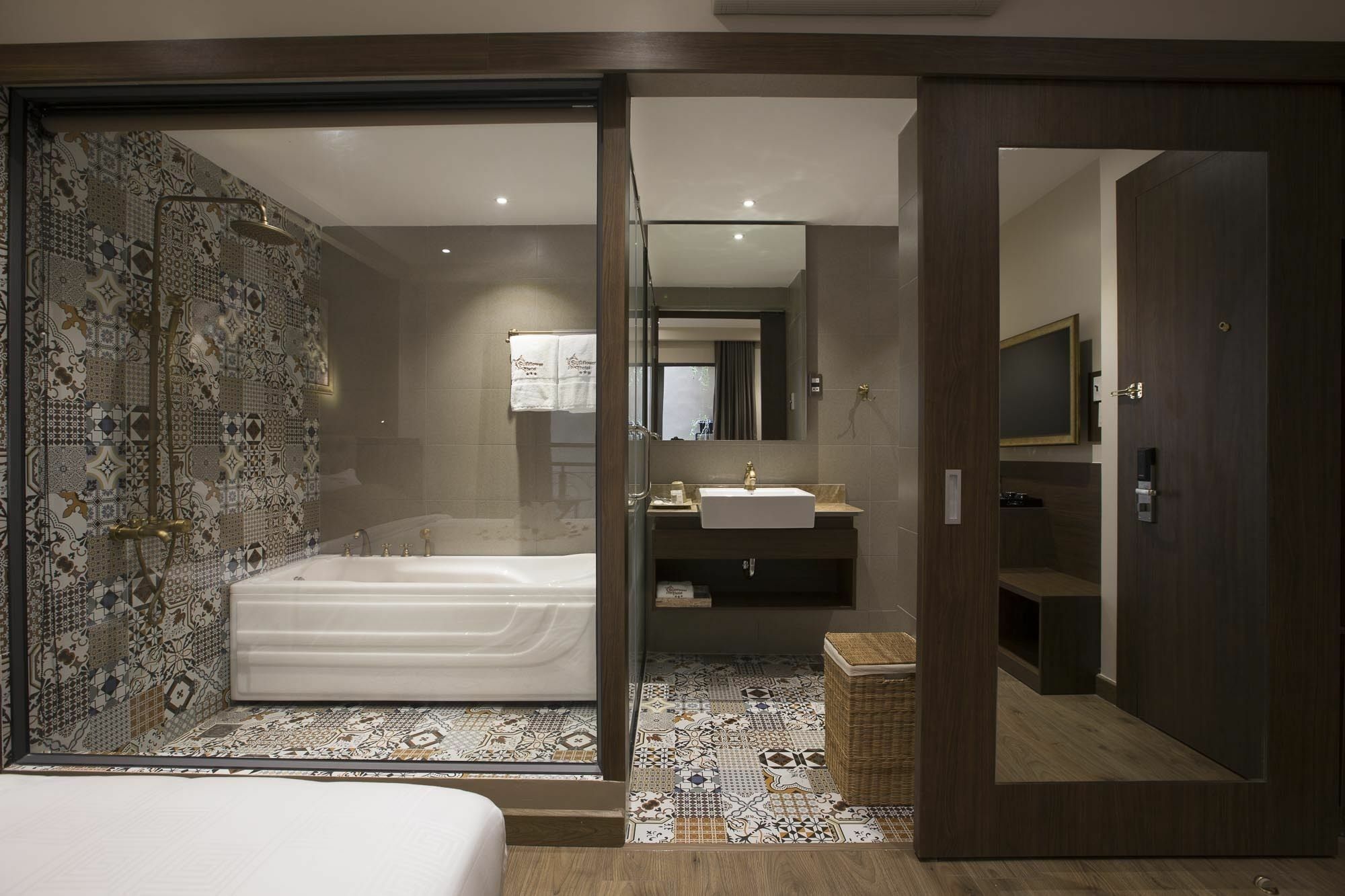 Sunflower Cbq Hotel โฮจิมินห์ซิตี้ ภายนอก รูปภาพ
