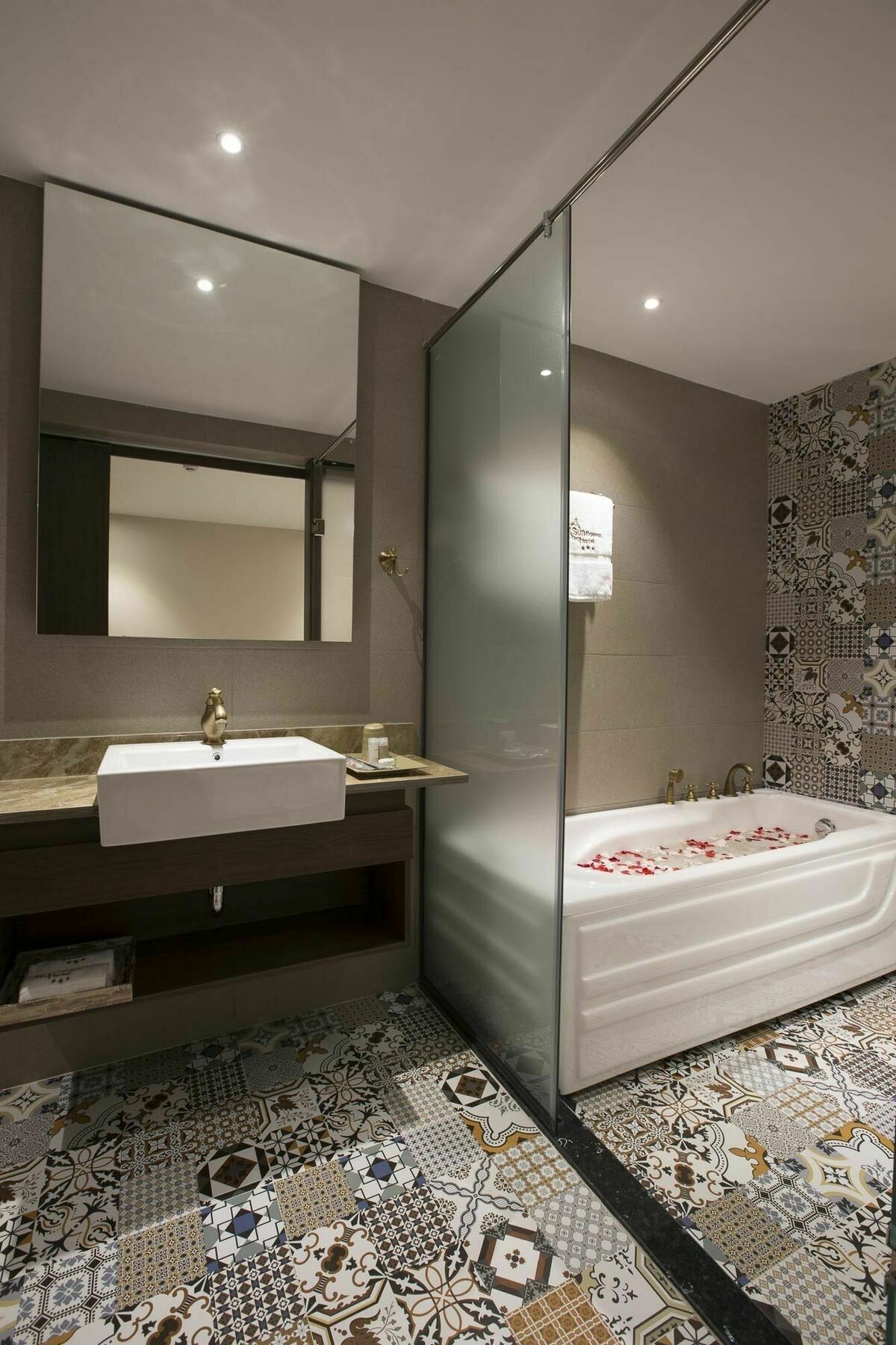 Sunflower Cbq Hotel โฮจิมินห์ซิตี้ ภายนอก รูปภาพ